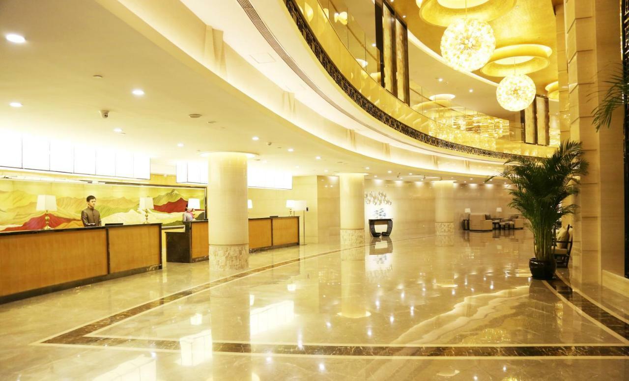 Beijing Yun-Zen Jinling Lotus Hotel Екстериор снимка